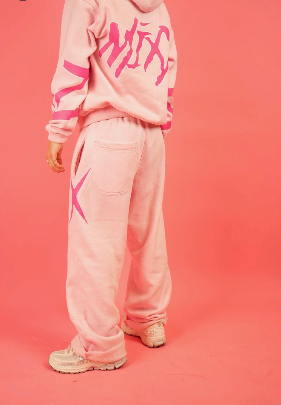 X-1 Suit (prestige pink)