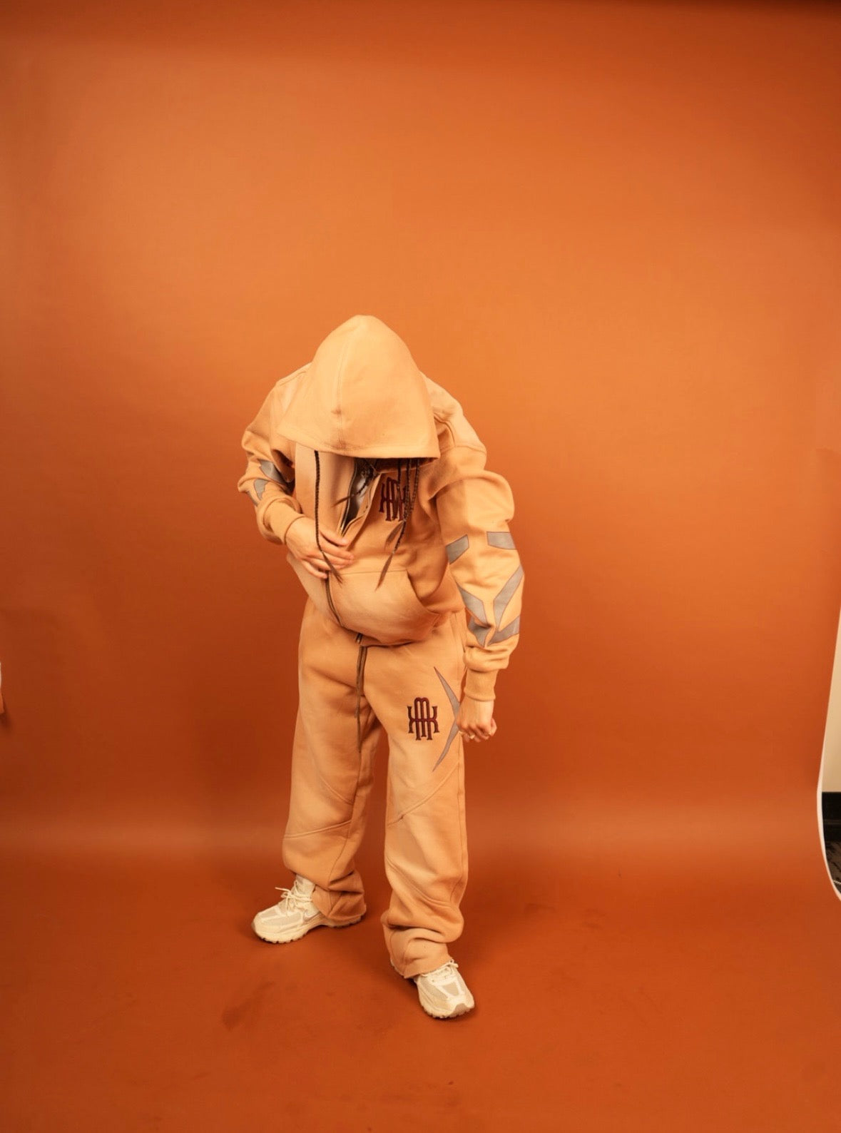 X-1 Suit (Golden Brown)