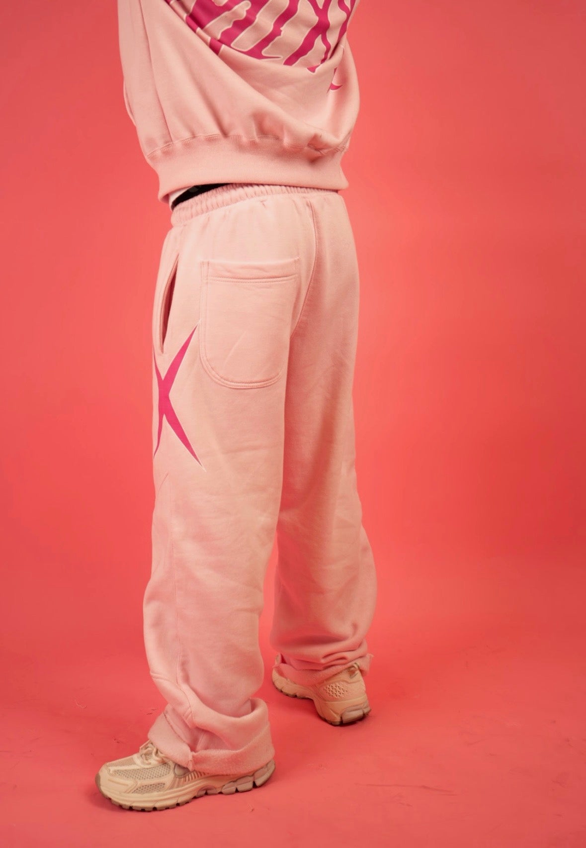 X-1 Suit (prestige pink)